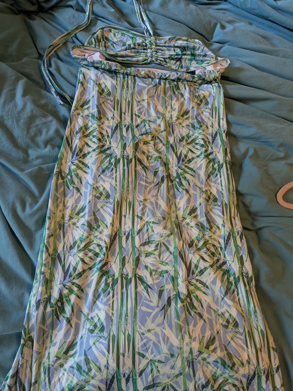 Green Bamboo Print Maxi Dress Size M Cut Out Tie Back Halter